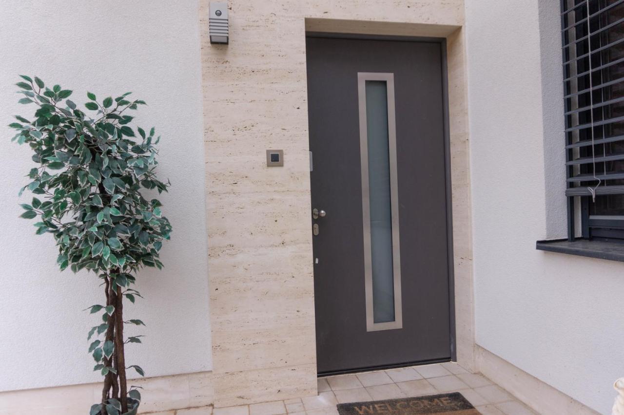 Apartment Maksimir Yard Загреб Екстериор снимка
